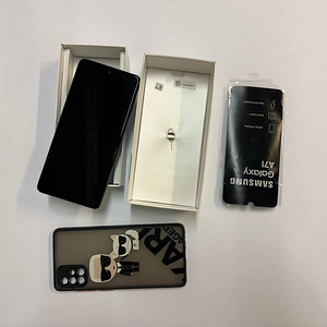 Mobiiltelefon Samsung Galaxy A71 128GB + Karp + Ümbrik (2 foto / 5)