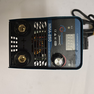 Keevitusaparaat Rangers MMA-250RS-1450 (4 foto / 7)