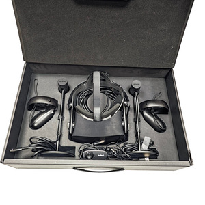 VR-Prillid Oculus Rift CV1 + tarvikud + karp (2 foto / 7)