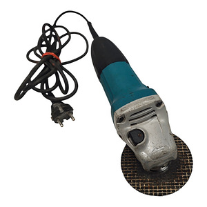 Relakas Makita GA5030R (5 foto / 5)
