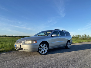 Volvo v70 d5 (1 фото из 14)