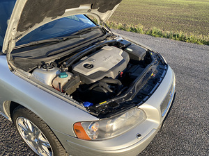Volvo v70 d5 (8 фото из 14)