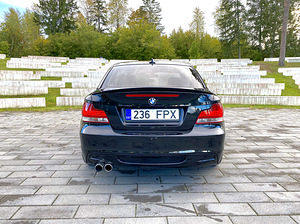 BMW e82 118d M pakett (6 foto / 14)