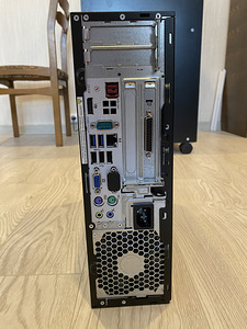 HP RP5 Intel i3 3,5 ghz (2 foto / 3)