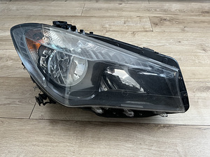Esituli mercedes benz CLA 2013-2016 (1 foto / 3)