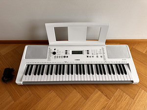 Синтезатор Yamaha EZ-300 (3 фото из 5)