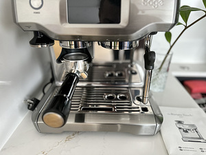 Sage Barista Touch SES880 kohvimasin (6 foto / 10)