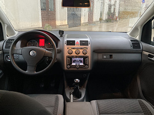 Vw Touran 2009 (9 foto / 10)