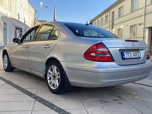 Mercedes-Benz E 200 KOMPRESSOR (3 foto / 8)