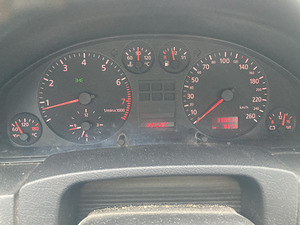 Audi A6 (7 foto / 7)