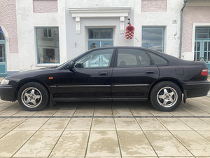 Honda Accord (8 foto / 11)