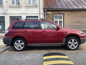 Mitsubishi Outlander B+G (5 foto / 10)