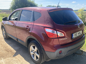 Nissan Qashqai (5 foto / 8)