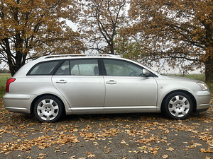 Toyota Avensis 1,8 95kw (4 foto / 10)