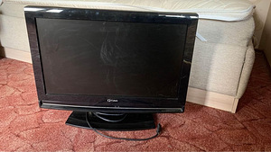 FUNAI LCD TV 32" Teler (1 foto / 2)