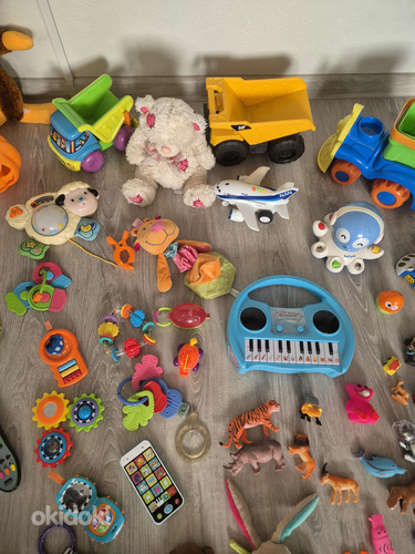 Много детских игрушек! (фото #3)