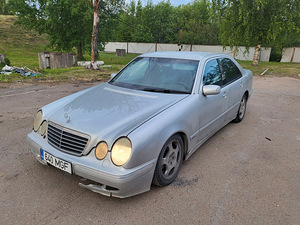 Mercedes-benz e220 cdi (1 фото из 8)