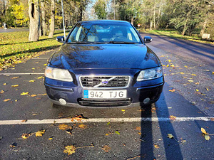 Volvo s60 2008 (2 фото из 12)