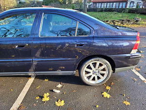 Volvo s60 2008 (9 фото из 12)
