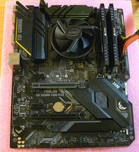 ASUS TUF Gaming Z490-Plus, i5-10500, DDR4 16GB,SSD M.2 250GB (4 foto / 10)