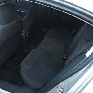 Volkswagen Passat 2.0 TDI 103kw (5 foto / 5)
