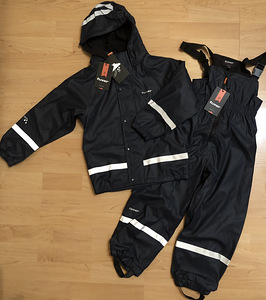 Uus fliisvoodriga vihmakomplekt TUXER s110/116 (1 foto / 10)