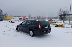 Ford Mondeo 2.2 114kW (3 foto / 9)