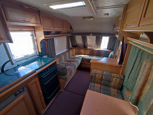 Elddis 2002 (3 фото из 10)