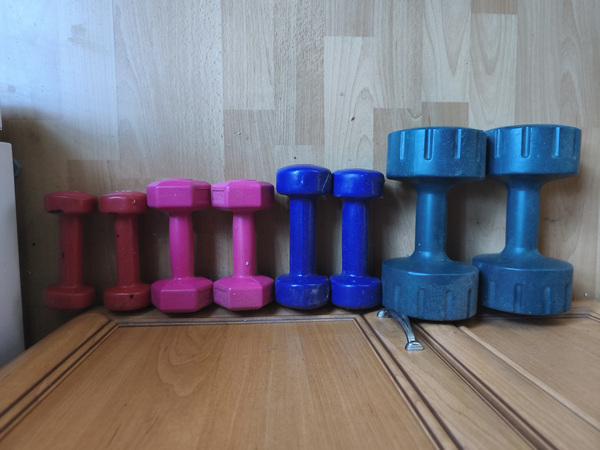 Komplekt 4 gantelid
