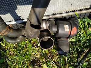 4 radiatorid ja ventiljätor Jaguar S-XF (7 foto / 10)