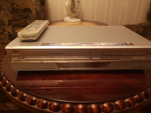 Video/CD salvestaja. (2 foto / 4)