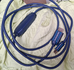 DVI, VGA, HDMI, DP, USB-C, toite 220V kaablid ja üleminekud (7 foto / 8)