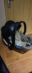 Turvahäll koos Cybex isofix alusega (1 foto / 7)