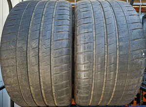R20 Michelin Pilot Sport 4 305/30/20 - 2tk - 5-6mm (1 foto / 1)