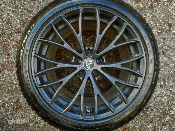 R19 Panamera Cayenne Touareg 255/45/19 & 285/40/19 5x130