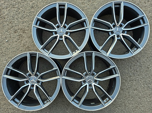 R20 Mercedes AMG samalaiad 5x112 (2 foto / 4)