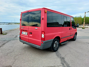Ford Transit 2.2 63кВт 2010 9 мест (4 фото из 9)