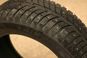 Naastrehvid Laufenn Fit Ice 205/55/16 (2 foto / 4)