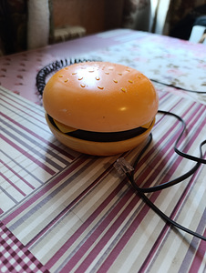 Burger lauatelefon (3 foto / 5)