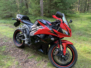 Honda CBR600RR ABS 88kw (2 foto / 10)