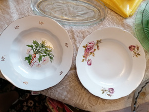 Taldrikud 25 tk, erinevad ja komplektid (1 foto / 9)