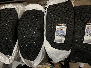 Hankook winter i*pike 245/45/18 (3 foto / 4)