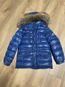 Originaal Moncler jope (1 foto / 5)