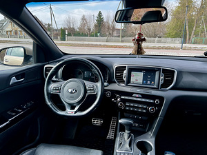 Kia Sportage (10 foto / 13)