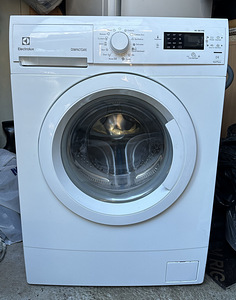 Pesumasin ElectroLux 4kg (1 foto / 2)
