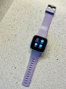 Fitbit Versa Lite Edition täiskomplekt (5 foto / 9)