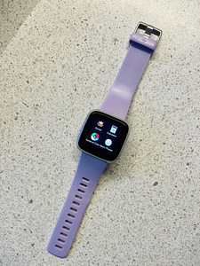 Fitbit Versa Lite Edition täiskomplekt (6 foto / 9)