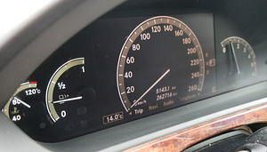 Mercedes-Benz S320 Long 3.0 173kW (10 foto / 14)