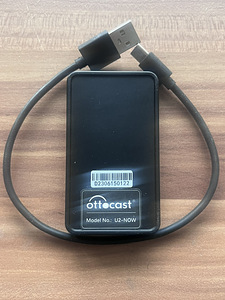 Juhtmevaba adapter Ottocast CarPlay jaoks (2 foto / 5)