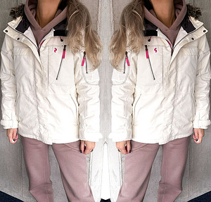 PEAK PERFORMANCE TALVEJOPE / PARKA! M-L / velvetkangas (1 foto / 10)